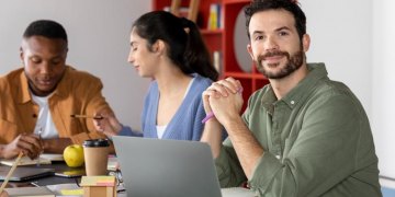 A Importância da Qualificação na Administração de Empresas: Caminhos para o Sucesso Empresarial